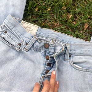 Hollister jeans